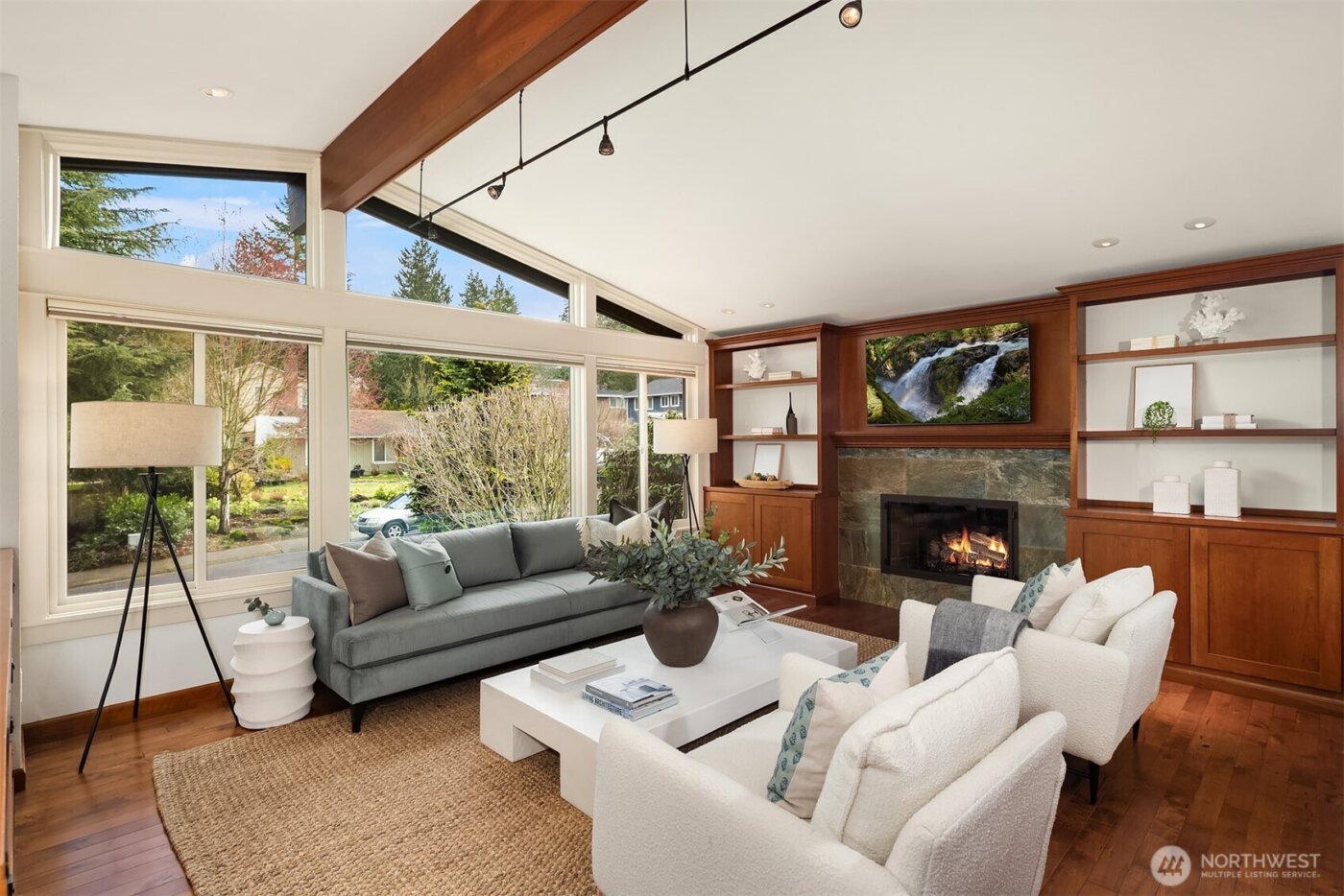 5829 112th Place NE, Kirkland, WA 98033