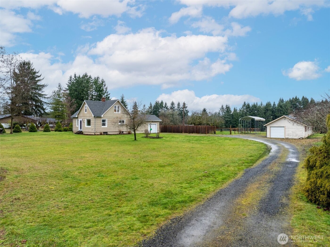 862 King Road , Winlock, WA 98596