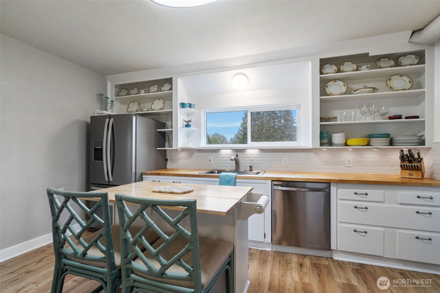 862 King Road , Winlock, WA 98596