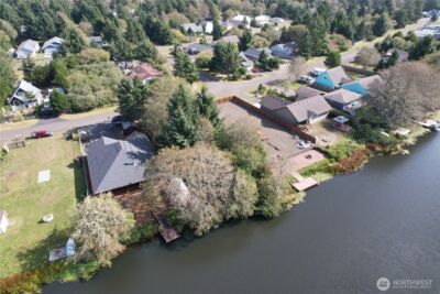 697 Island Circle SE, Ocean Shores, WA 98569 - Photo 13