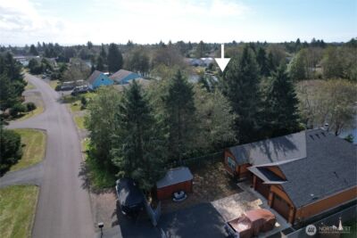 697 Island Circle SE, Ocean Shores, WA 98569 - Photo 4