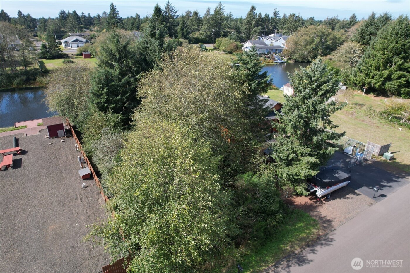 697 Island Circle SE, Ocean Shores, WA 98569