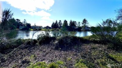 937 Mount Olympus Avenue SE #C, Ocean Shores, WA 98569 - Photo 6