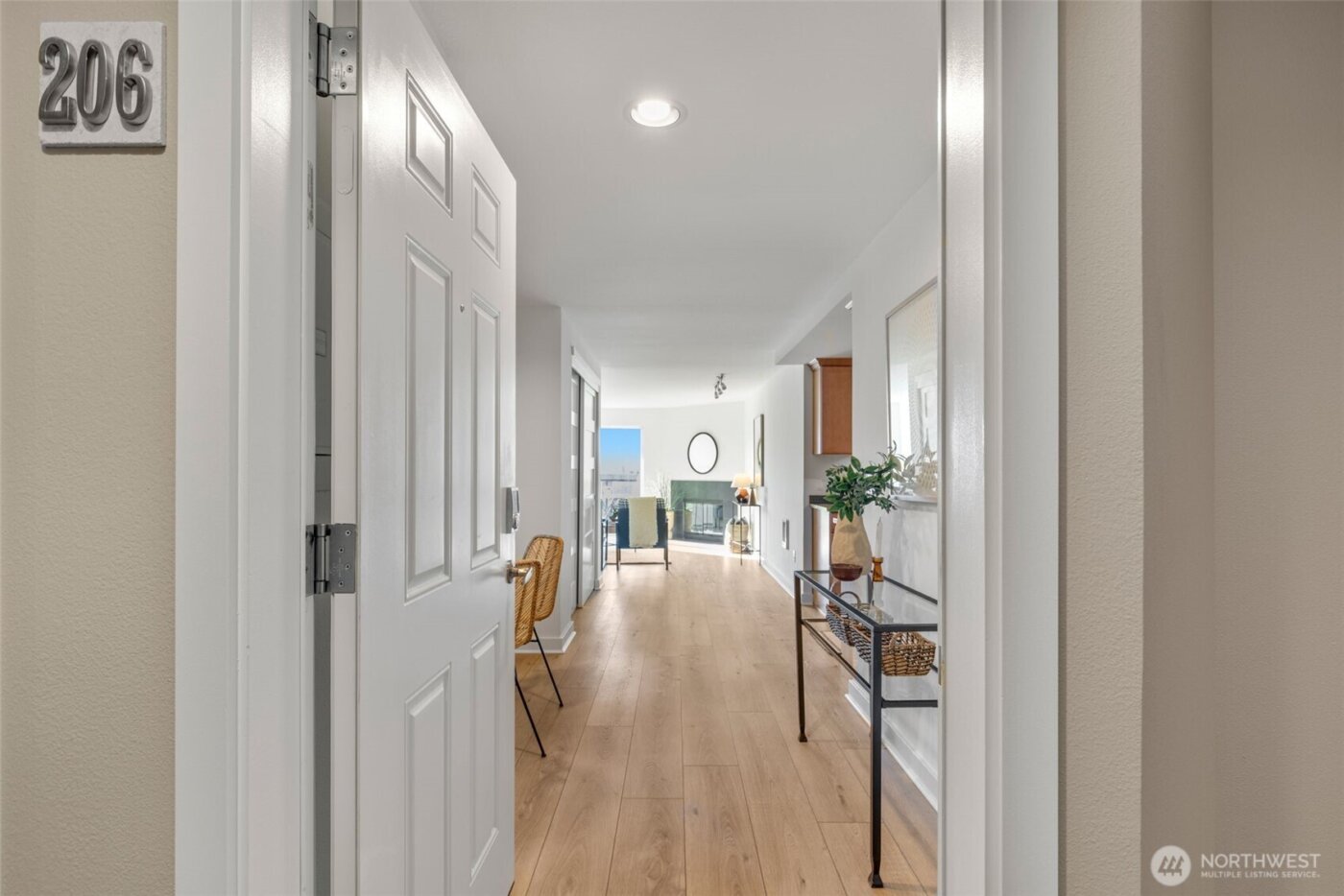 231 Belmont Avenue E #206, Seattle, WA 98102