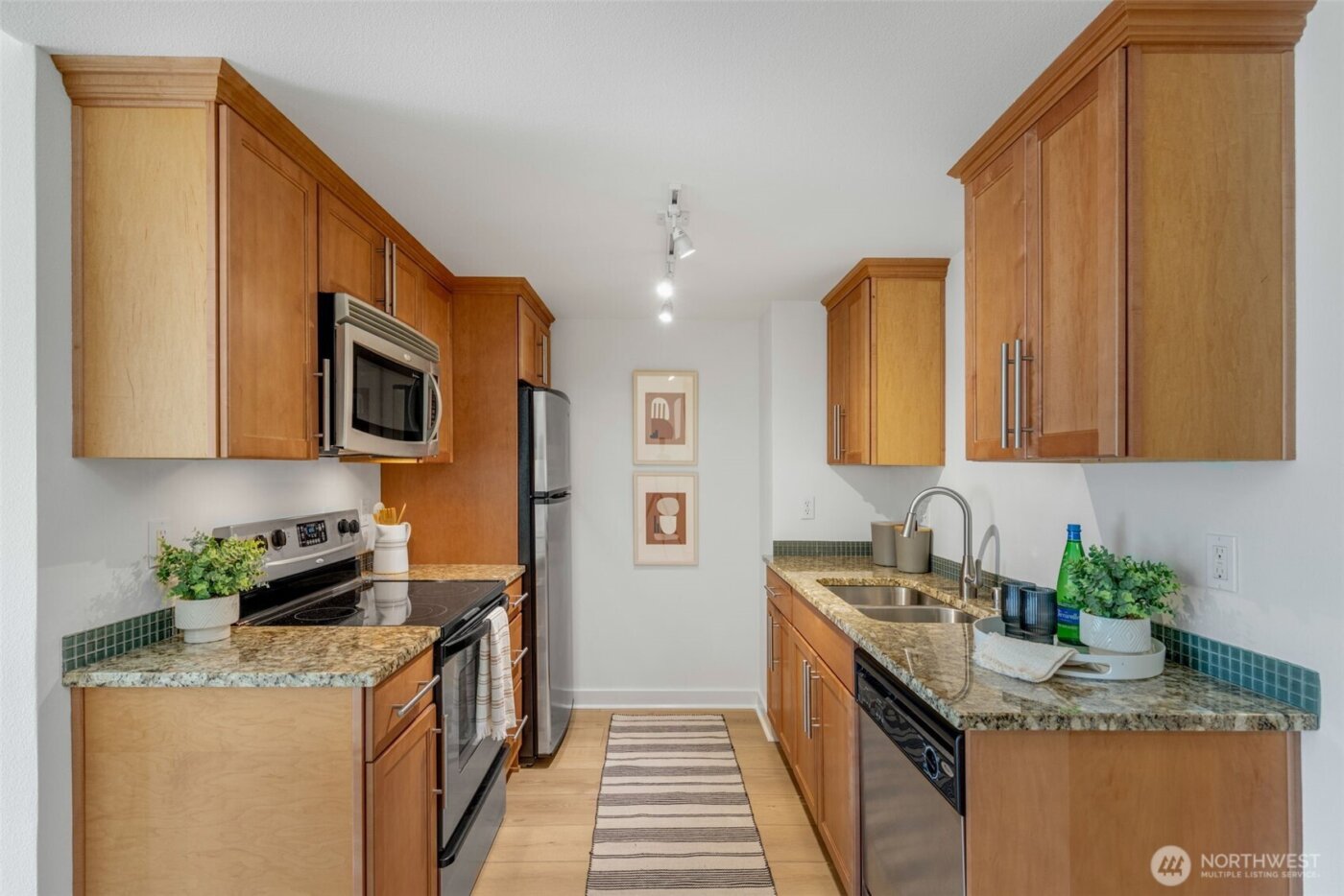 231 Belmont Avenue E #206, Seattle, WA 98102