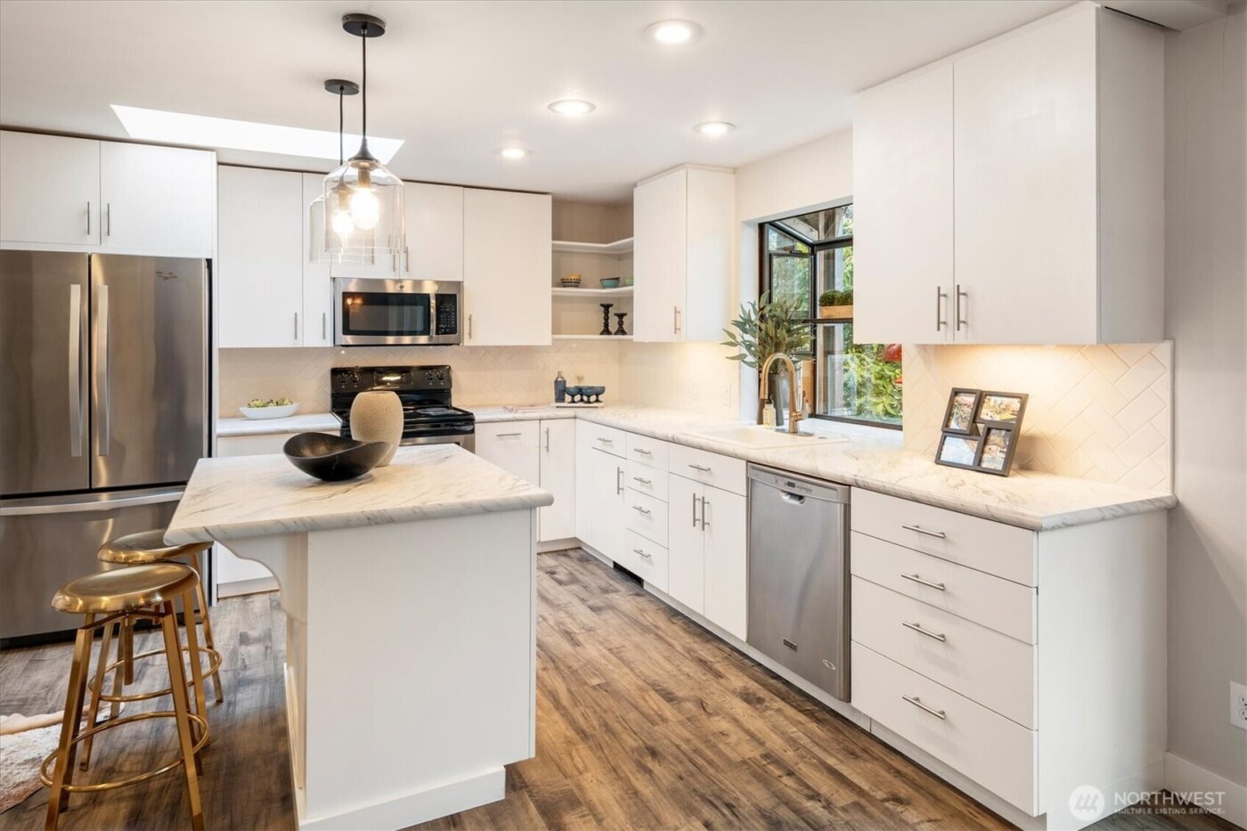 13744 Ashworth Avenue N, Seattle, WA 98133