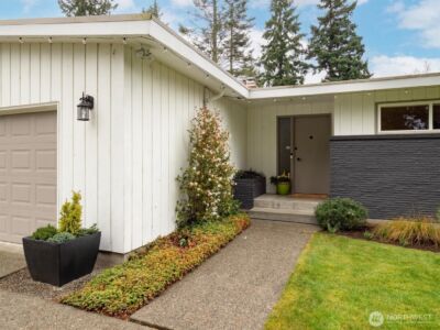 13744 Ashworth Avenue N, Seattle, WA 98133 - Photo 3