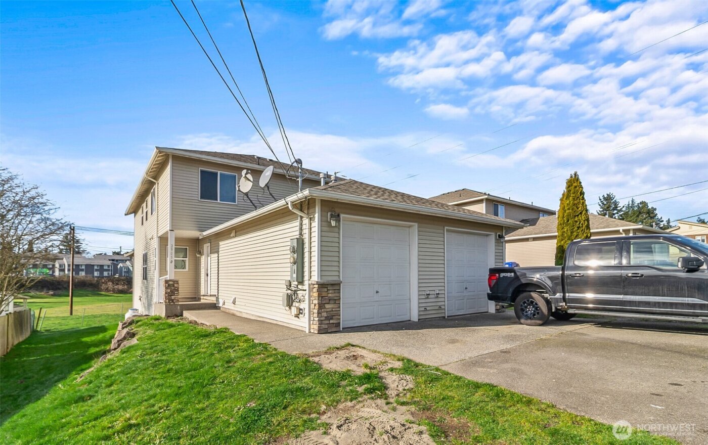 2905 11th Street #B, Everett, WA 98201-1590