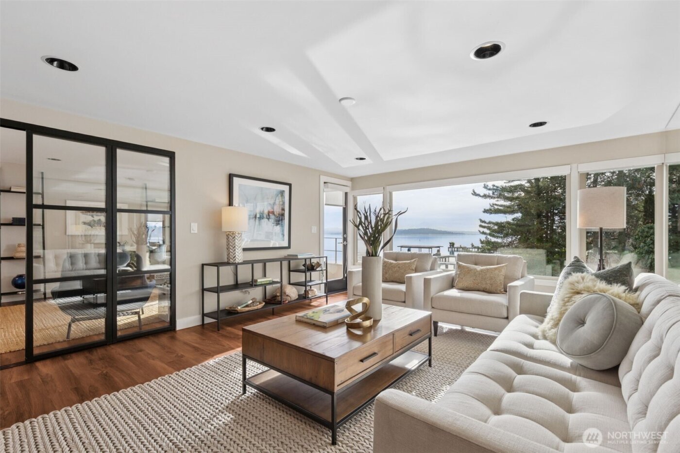 1600 43rd Avenue E #211, Seattle, WA 98112