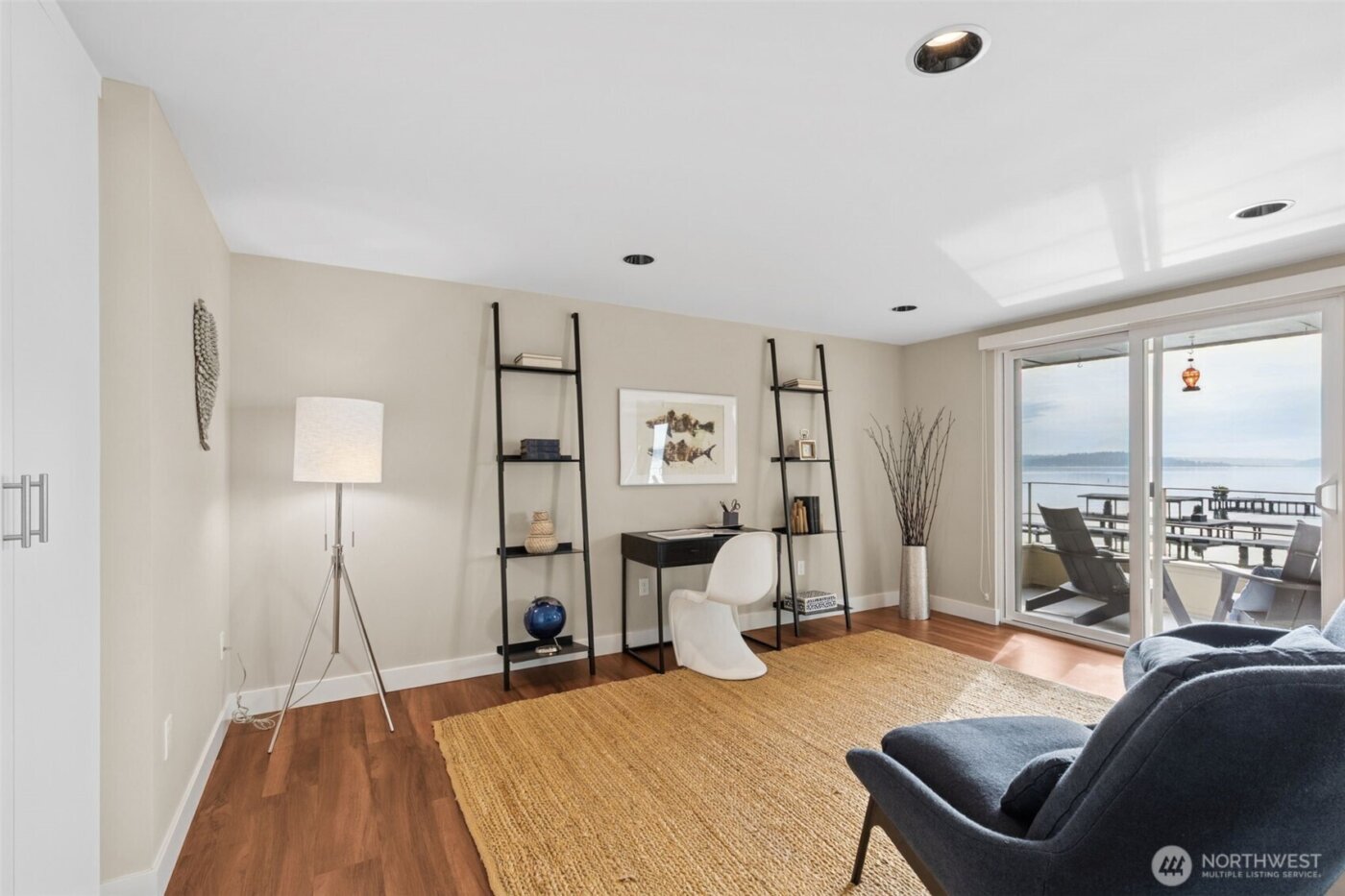 1600 43rd Avenue E #211, Seattle, WA 98112