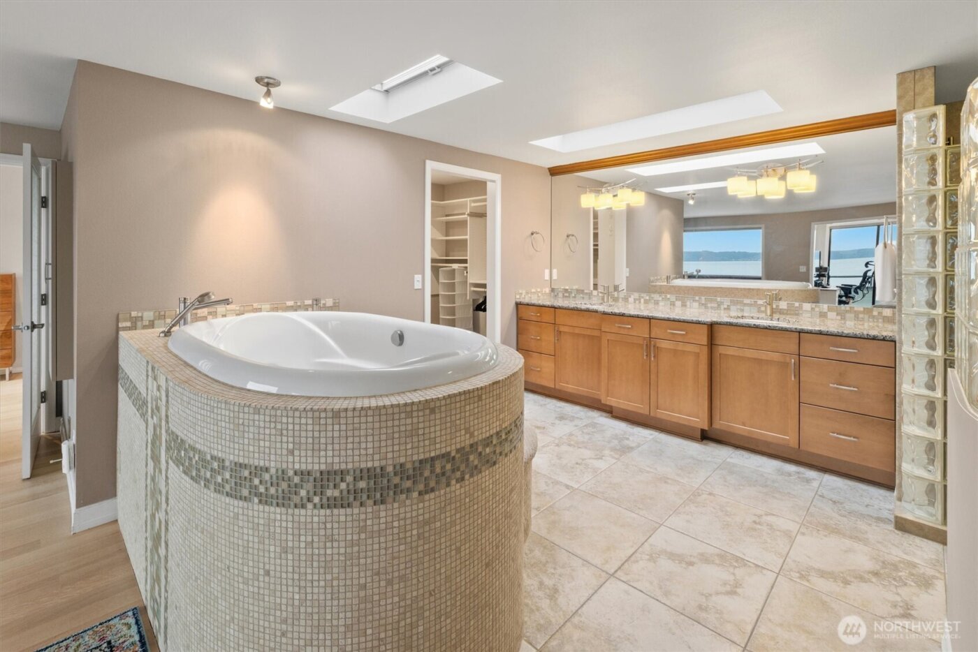 505 S Marine Hills Way , Federal Way, WA 98003