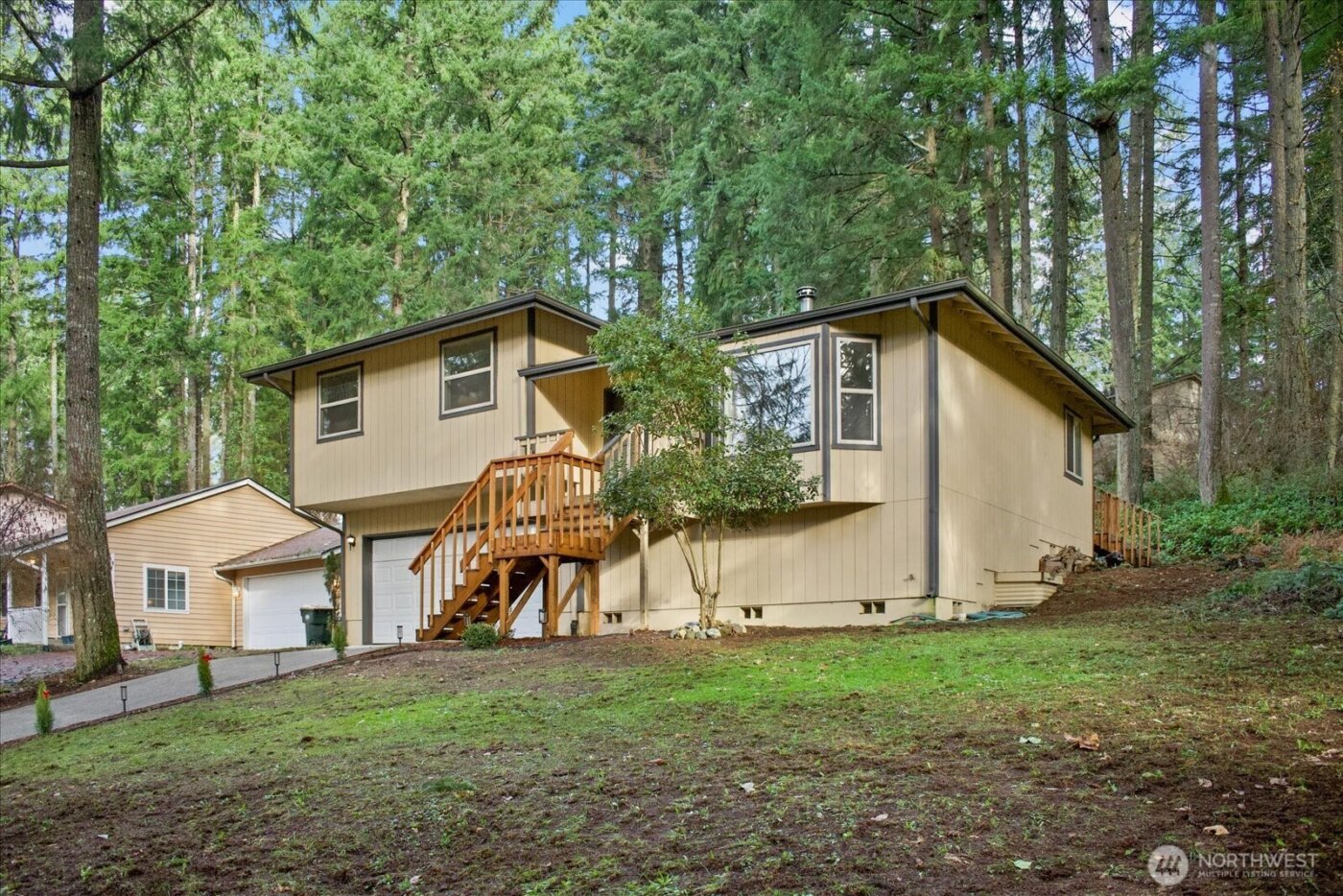 7816 Egret Drive SE, Olympia, WA 98513