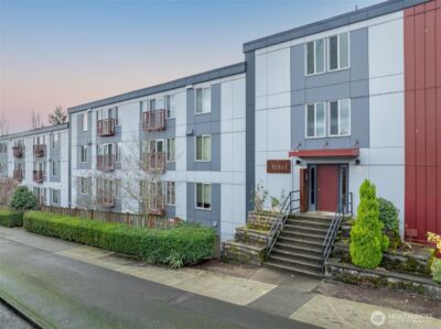 3661 Phinney Avenue N #107, Seattle, WA 98103