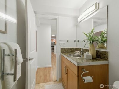 3661 Phinney Avenue N #107, Seattle, WA 98103 - Photo 13