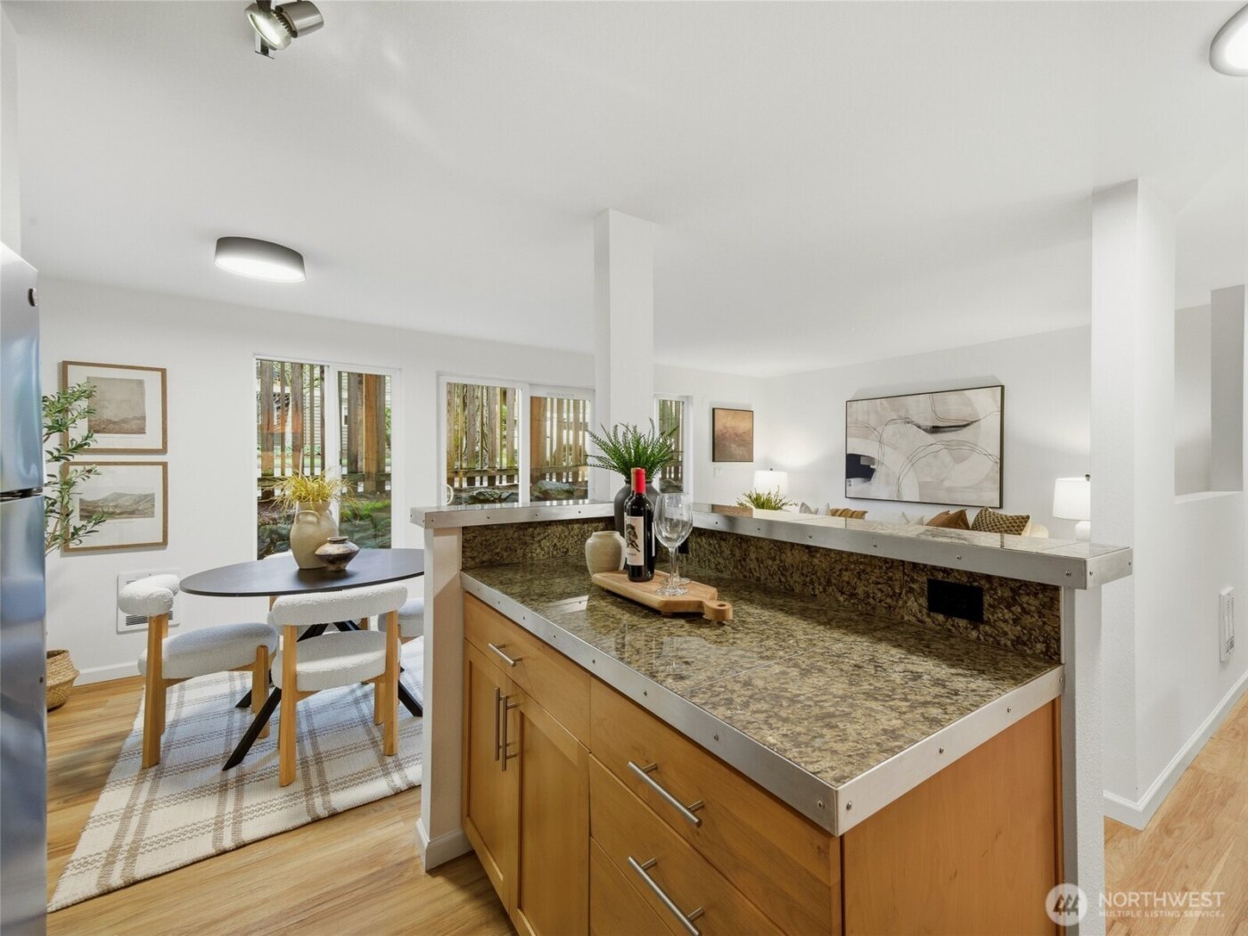 3661 Phinney Avenue N #107, Seattle, WA 98103