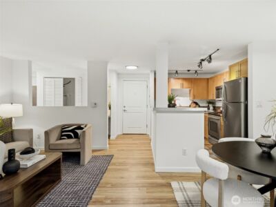 3661 Phinney Avenue N #107, Seattle, WA 98103 - Photo 9