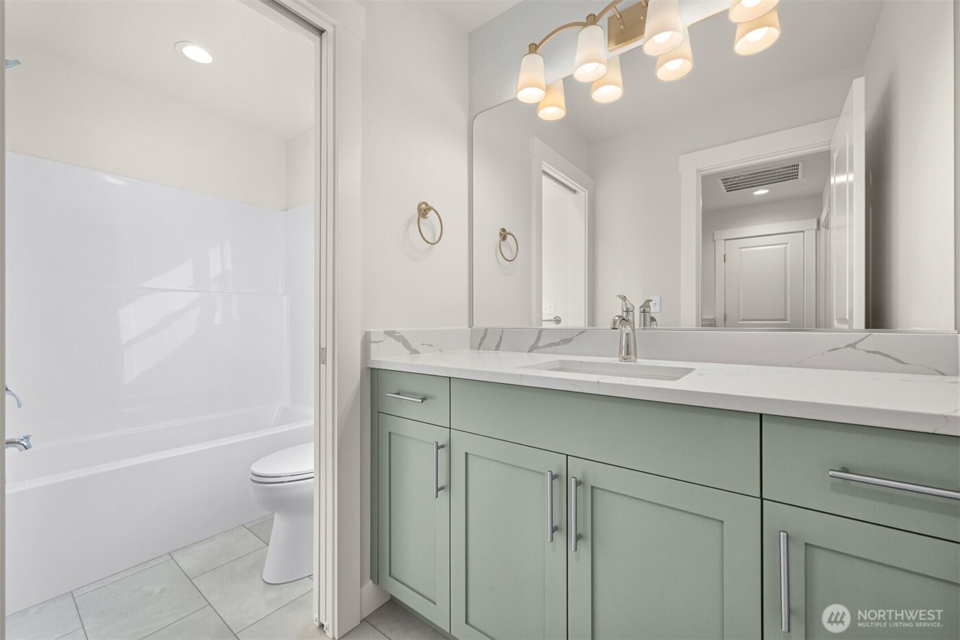 1138 Whidbey Street , Bellingham, WA 98229