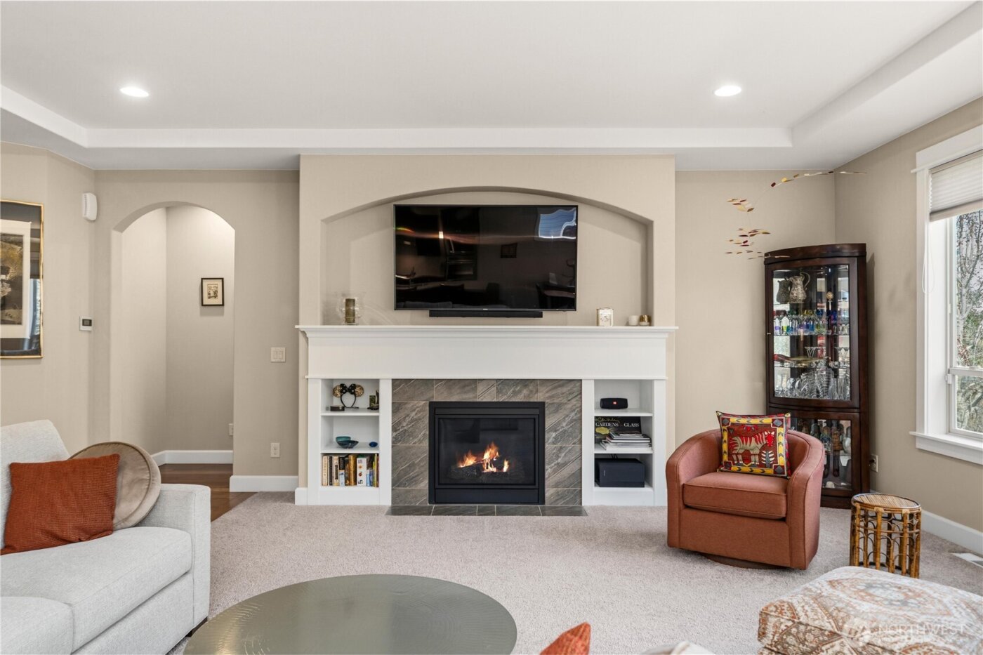 1023 4th Street , Steilacoom, WA 98388