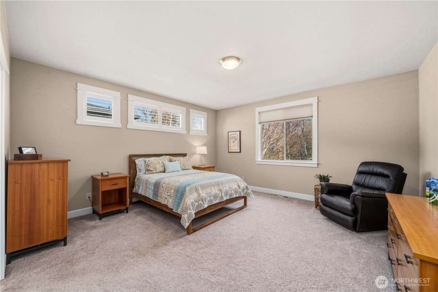 1023 4th Street , Steilacoom, WA 98388