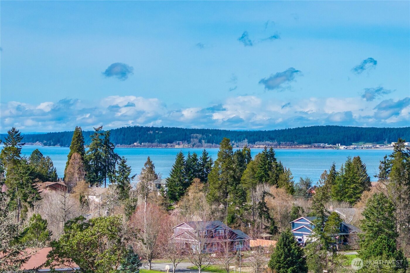 1023 4th Street , Steilacoom, WA 98388