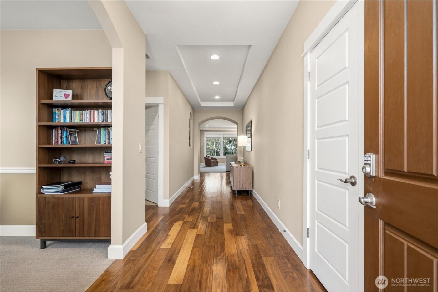 1023 4th Street , Steilacoom, WA 98388