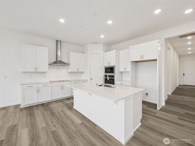 749 S Davis Street #104, Buckley, WA 98321 - Photo 3