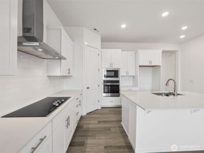 749 S Davis Street #104, Buckley, WA 98321 - Photo 4