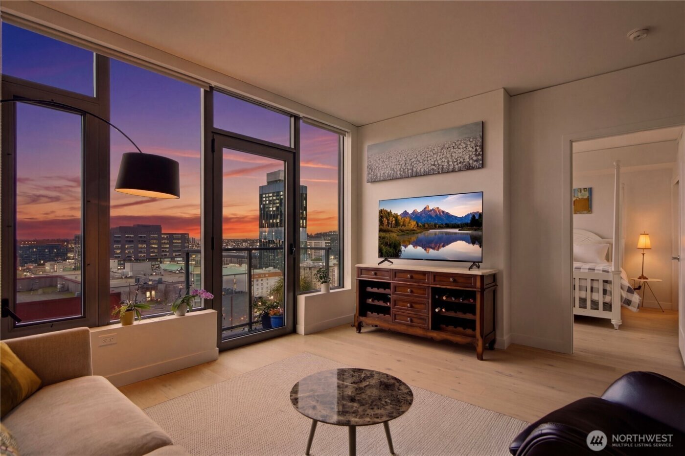 2510 6th Avenue #1010, Seattle, WA 98121