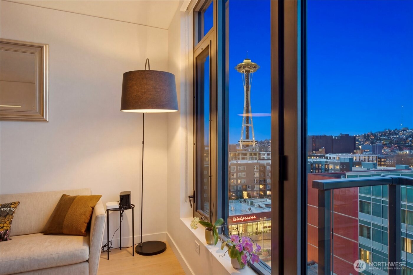 2510 6th Avenue #1010, Seattle, WA 98121