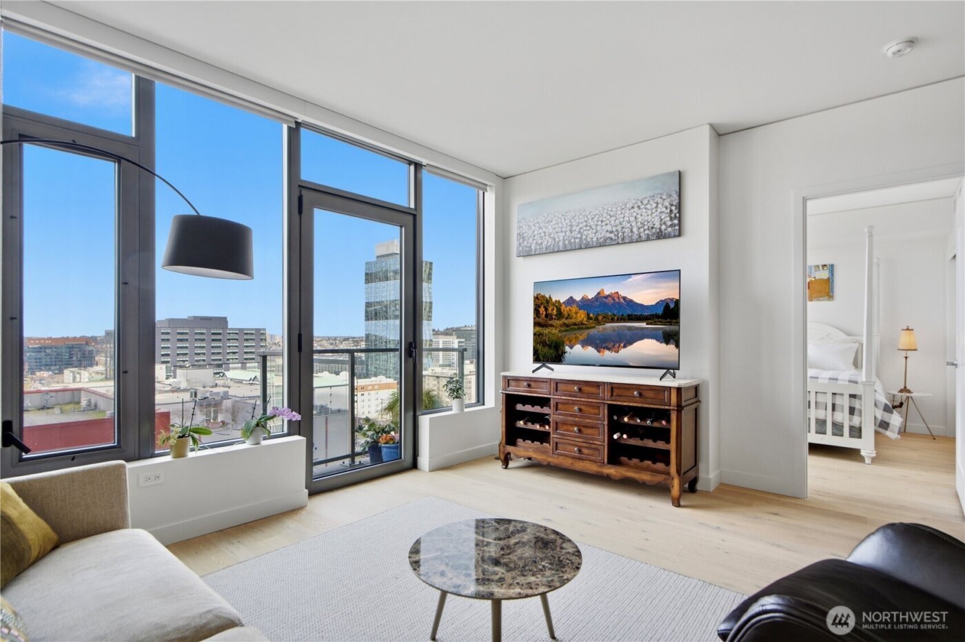 2510 6th Avenue #1010, Seattle, WA 98121