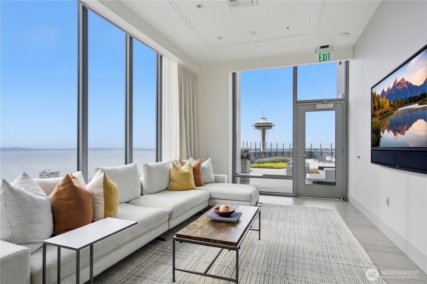 2510 6th Avenue #1010, Seattle, WA 98121