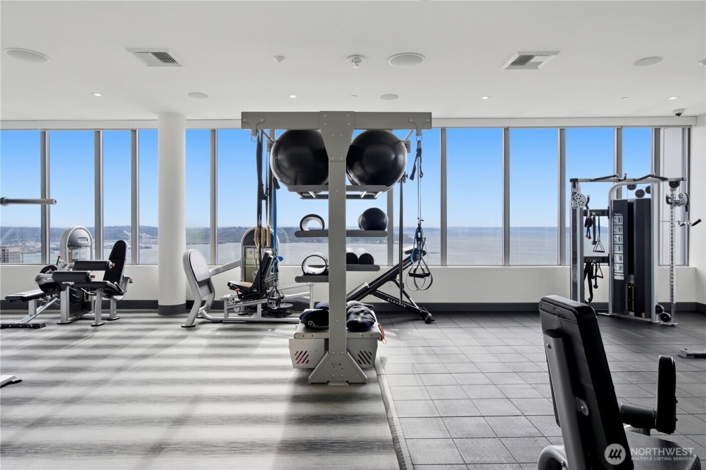 2510 6th Avenue #1010, Seattle, WA 98121