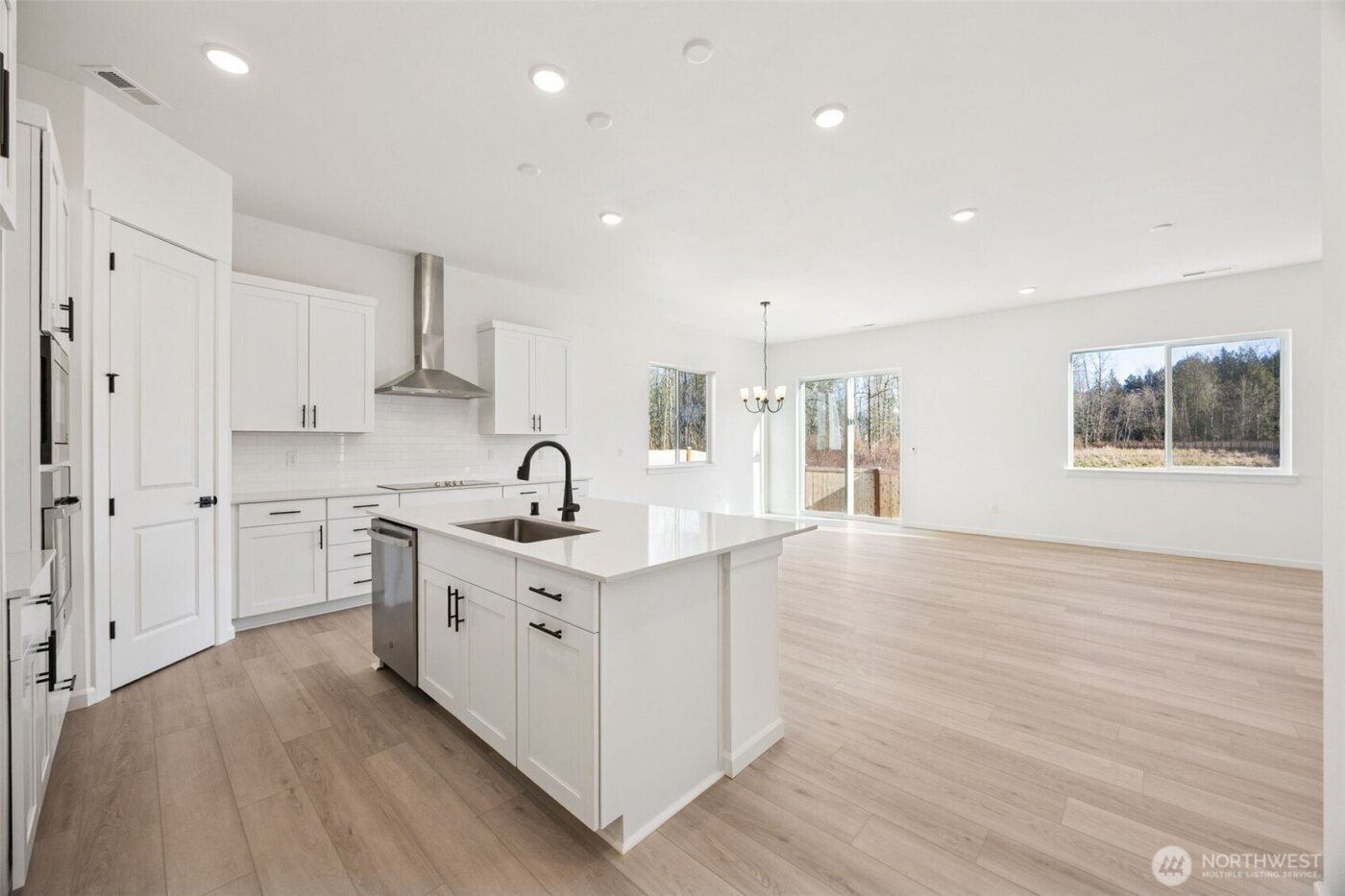 710 S Davis Street #106, Buckley, WA 98321