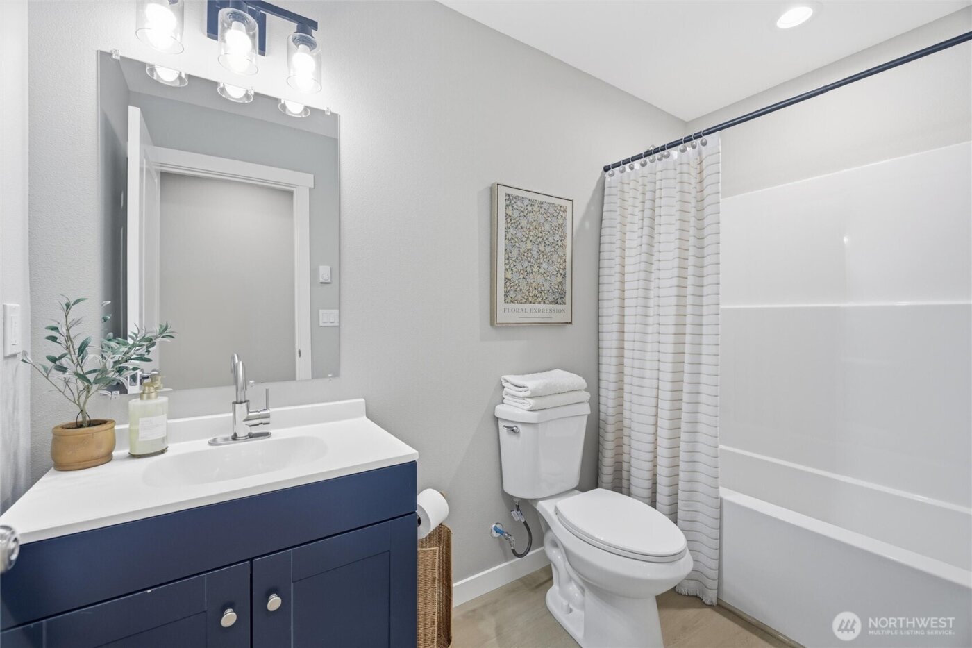 2551 Blackbird Valley Place , Maple Falls, WA 98266