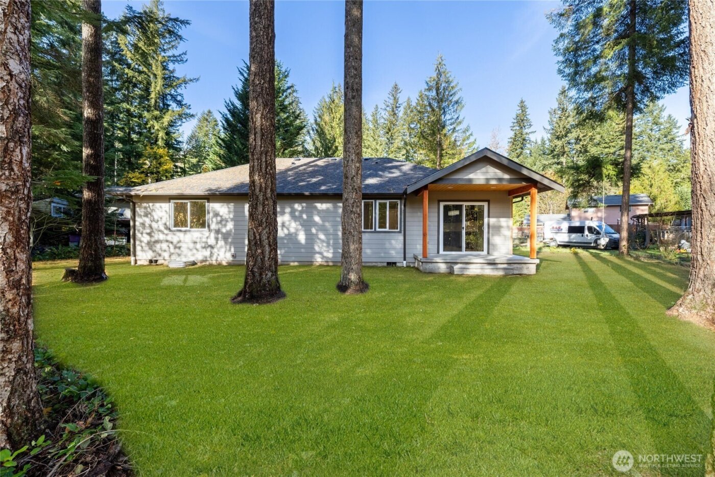 2551 Blackbird Valley Place , Maple Falls, WA 98266