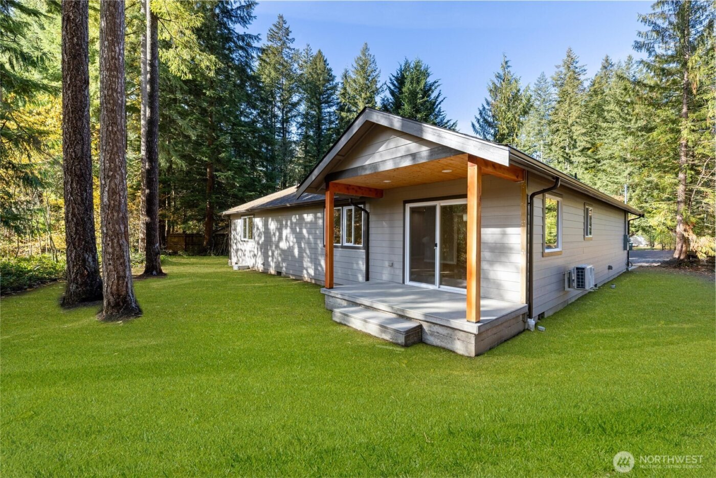 2551 Blackbird Valley Place , Maple Falls, WA 98266