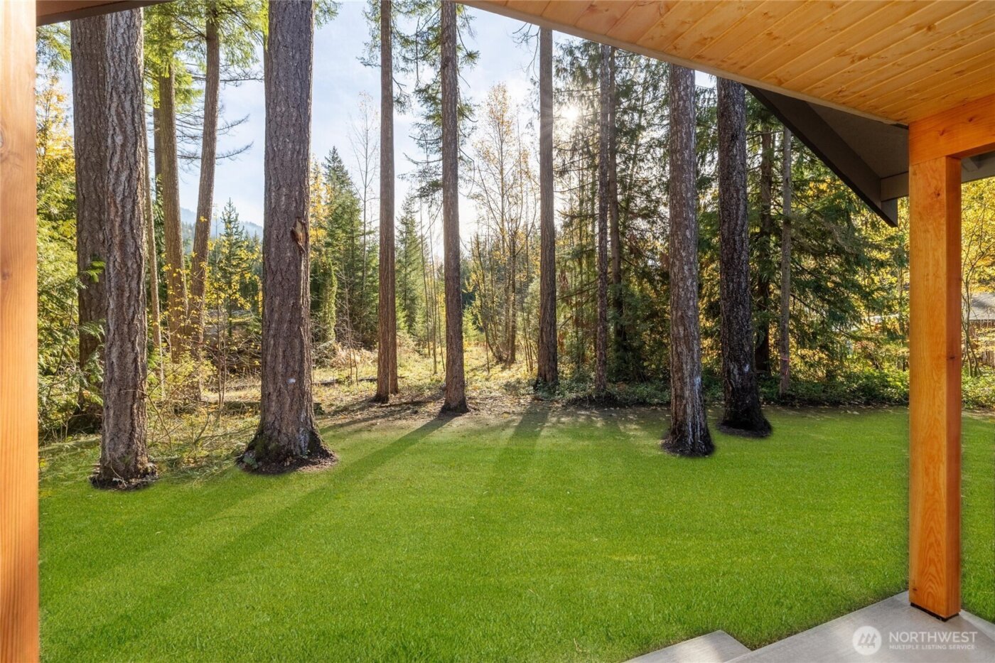 2551 Blackbird Valley Place , Maple Falls, WA 98266