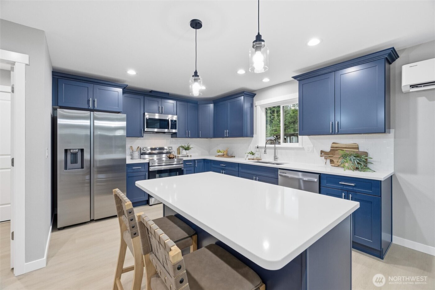 2551 Blackbird Valley Place , Maple Falls, WA 98266