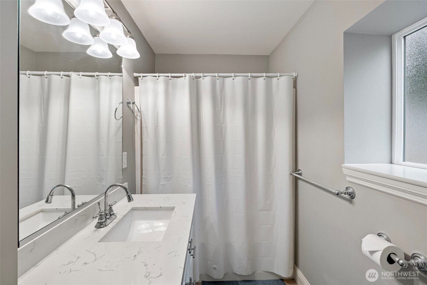 8180 NE West Port Madison Road , Bainbridge Island, WA 98110