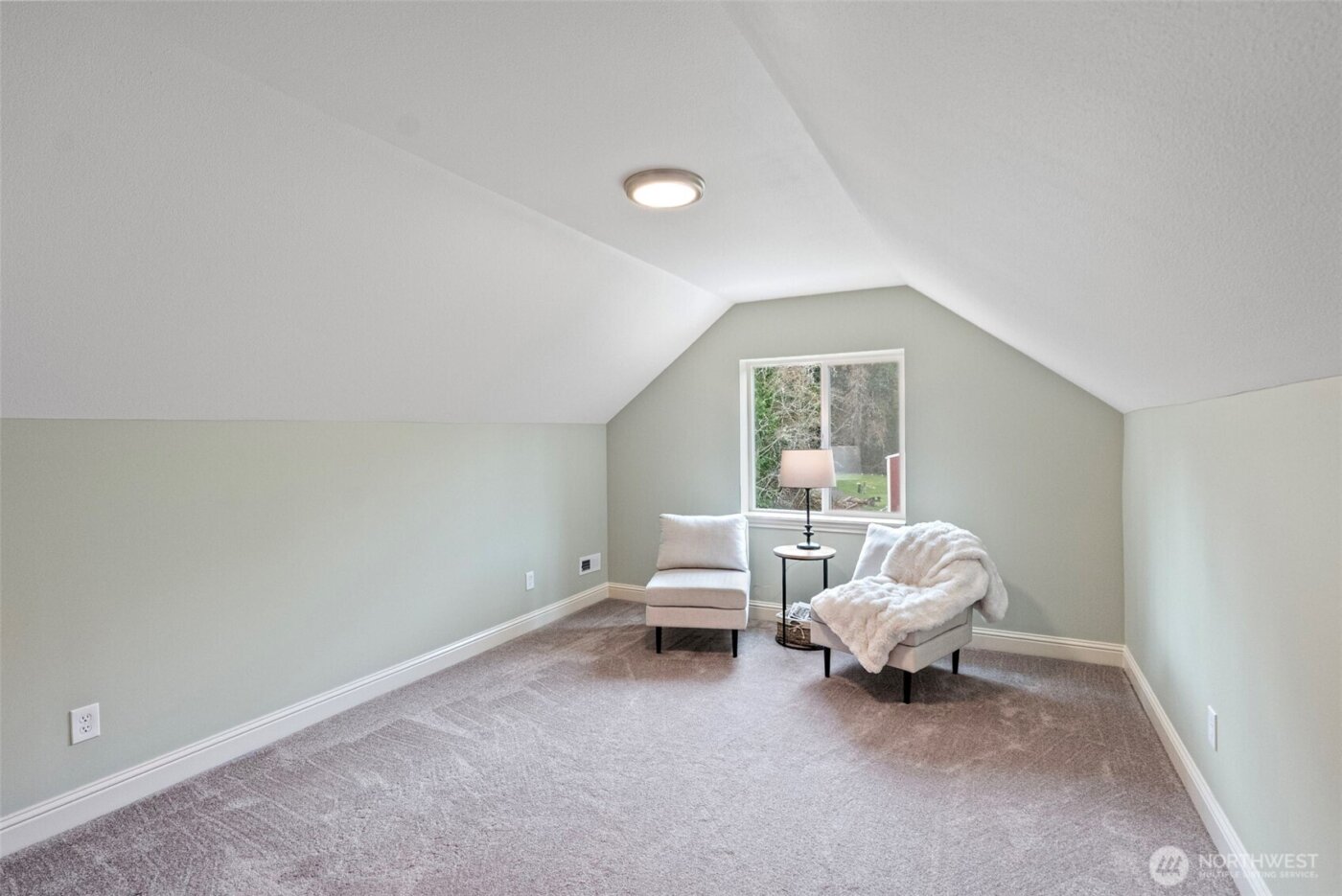 8180 NE West Port Madison Road , Bainbridge Island, WA 98110