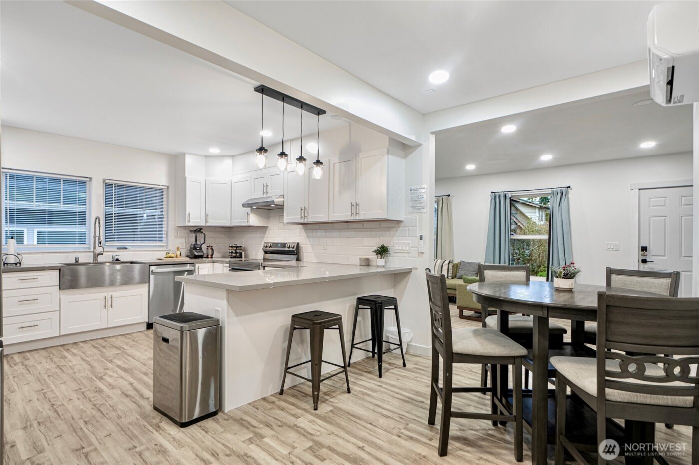 3212 35th Avenue S, Seattle, WA 98144