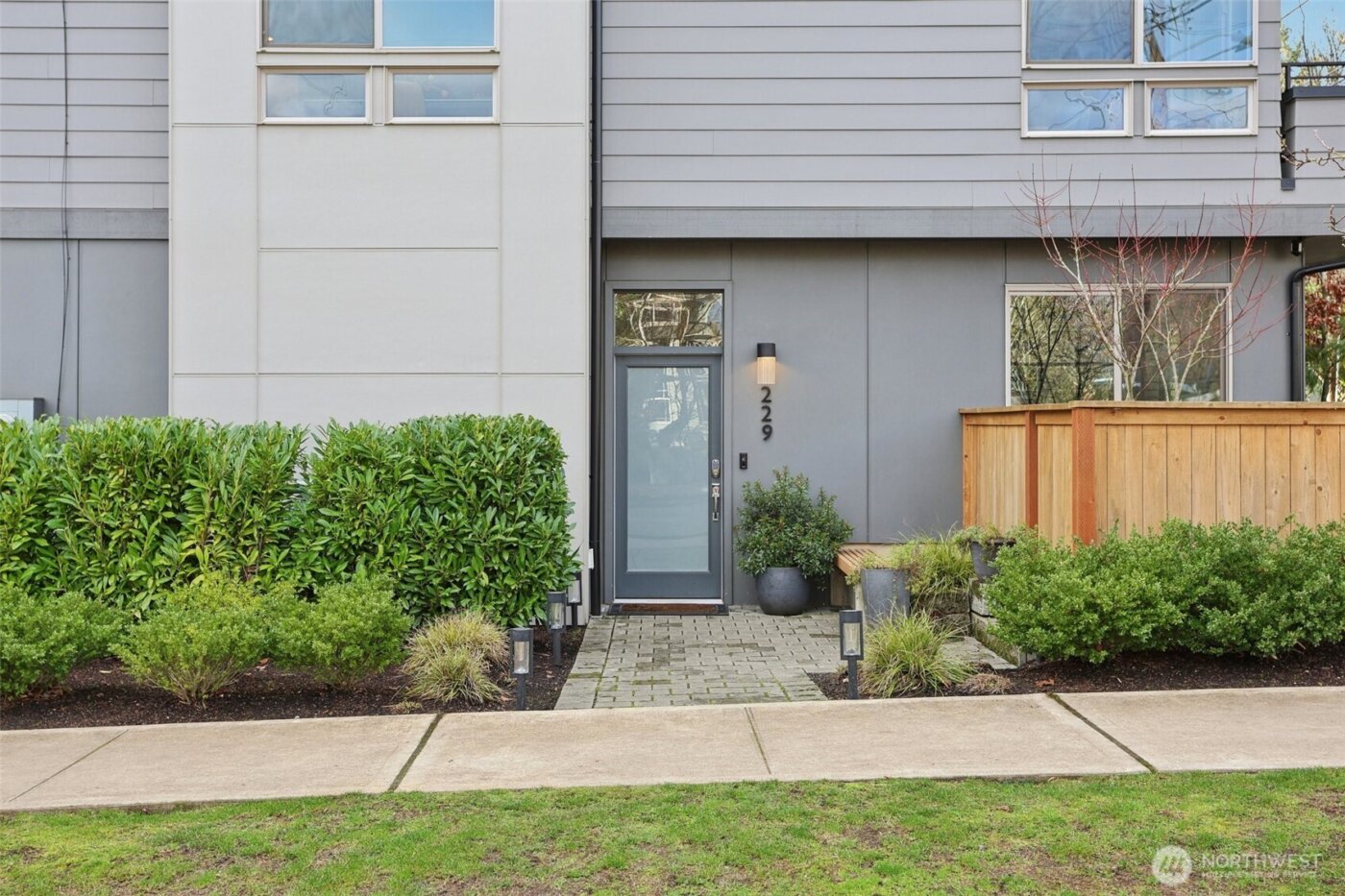 229 NE 185th Street , Shoreline, WA 98155