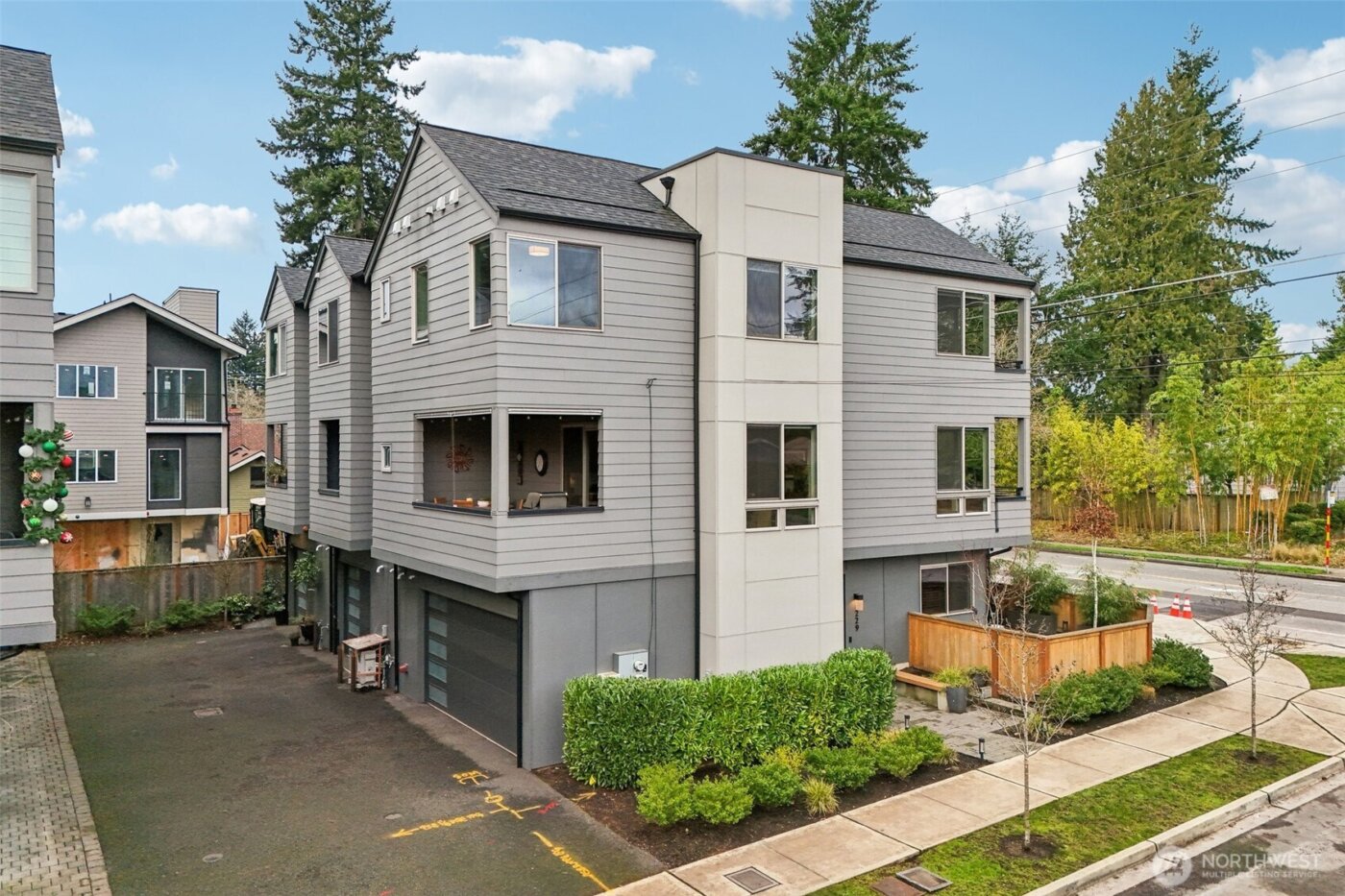 229 NE 185th Street , Shoreline, WA 98155
