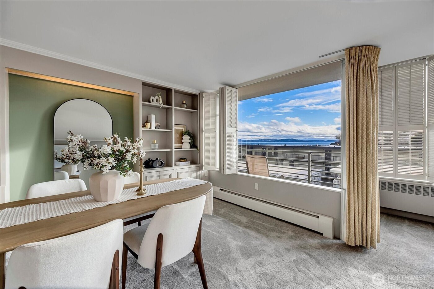 2040 43rd Avenue E #313, Seattle, WA 98112