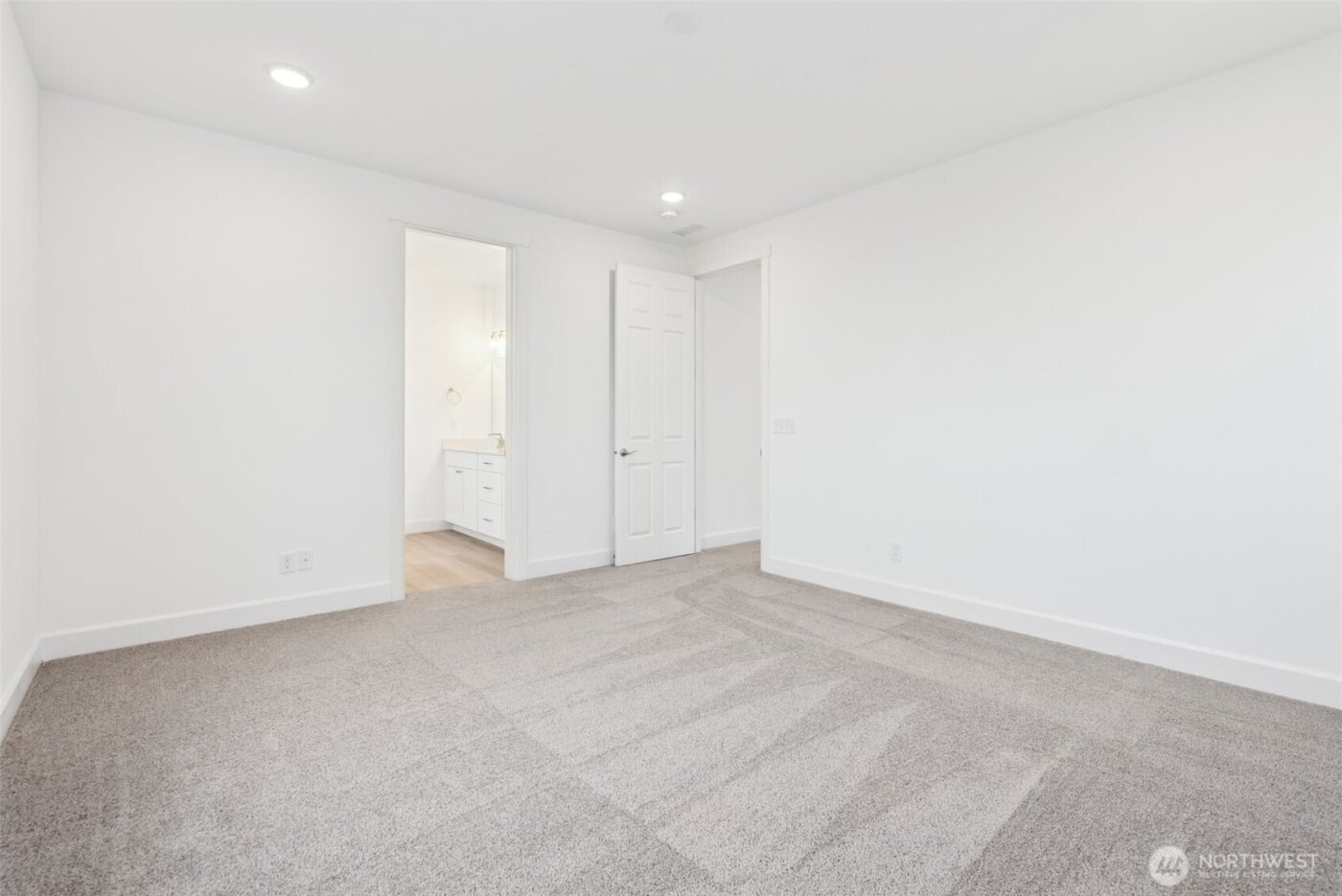 10691 Treasure Drive NW #112, Silverdale, WA 98383