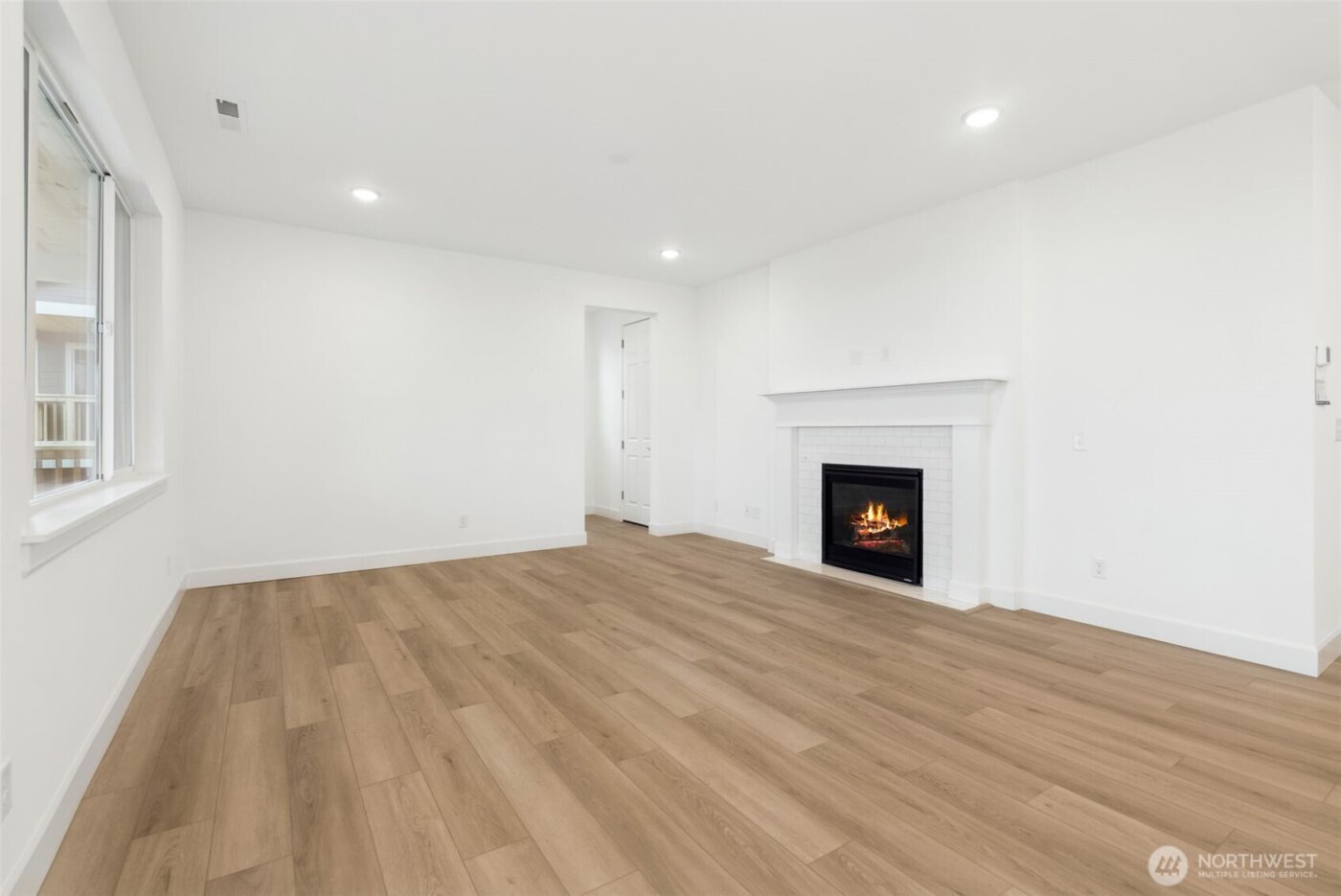 10691 Treasure Drive NW #112, Silverdale, WA 98383