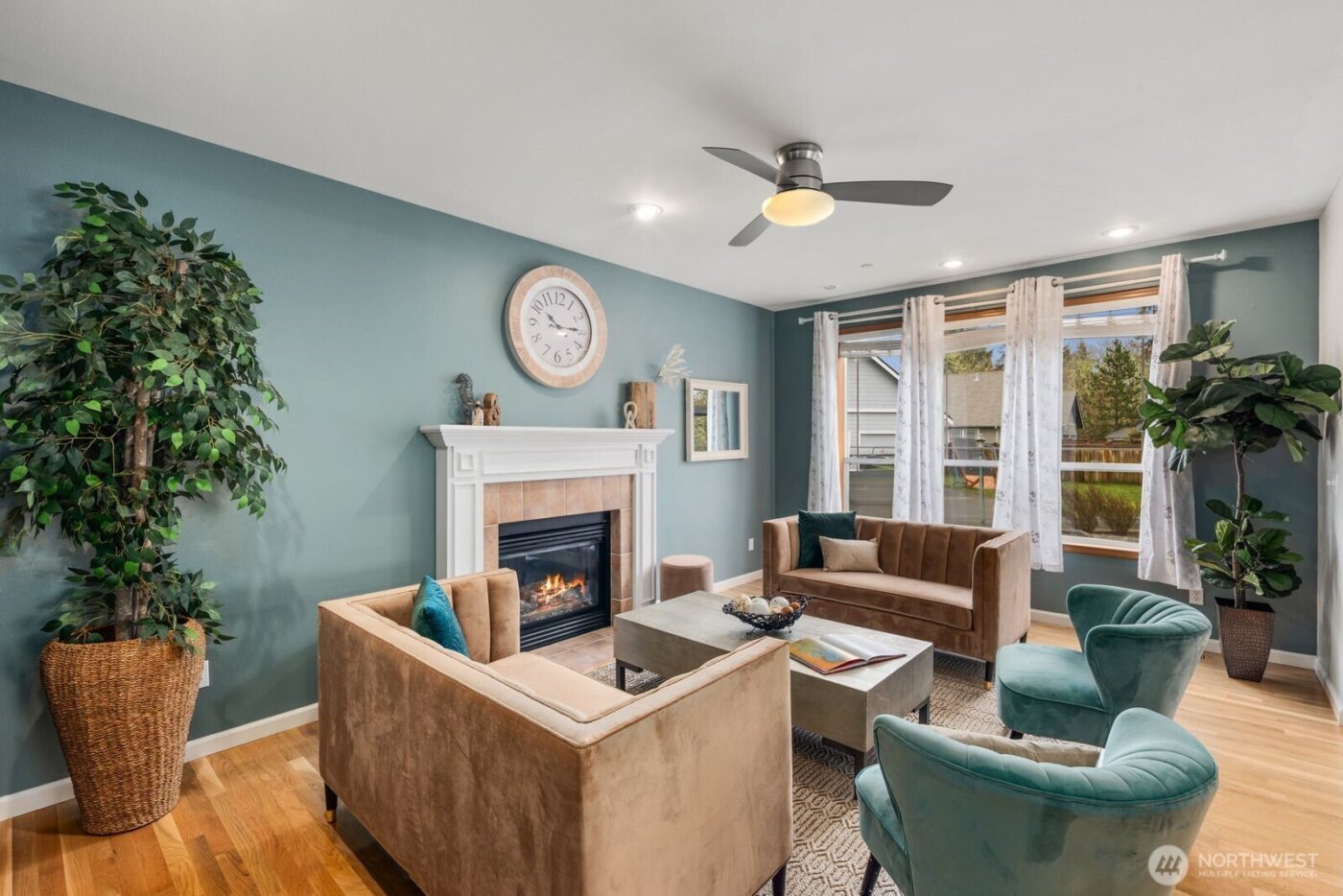 1424 Latham Court , Dupont, WA 98327