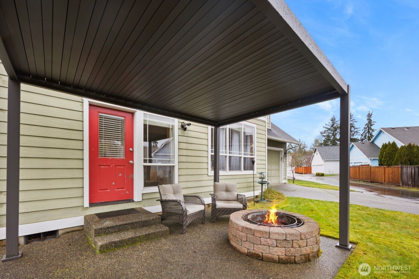 1424 Latham Court , Dupont, WA 98327