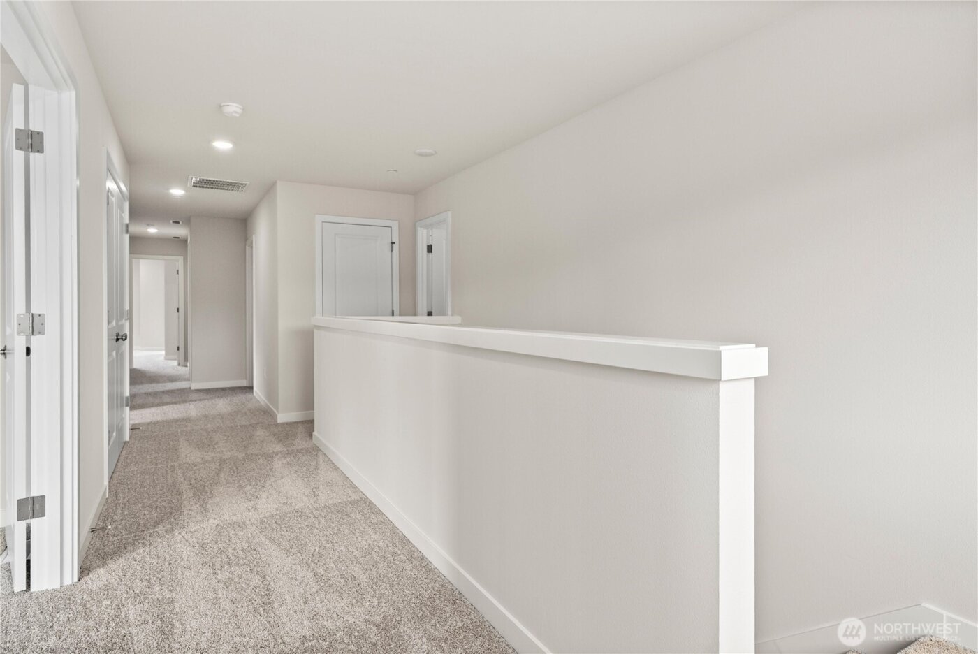 3923 McCormick Village Drive , Bremerton, WA 98312