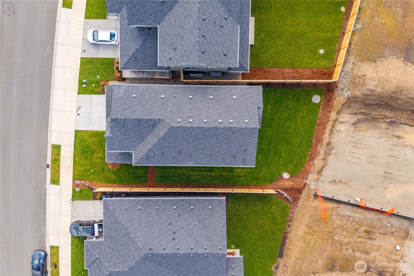 3923 McCormick Village Drive , Bremerton, WA 98312